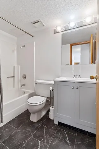 $225,000 | 360 Sherman Street, Unit 1607, St. Paul, MN 55102