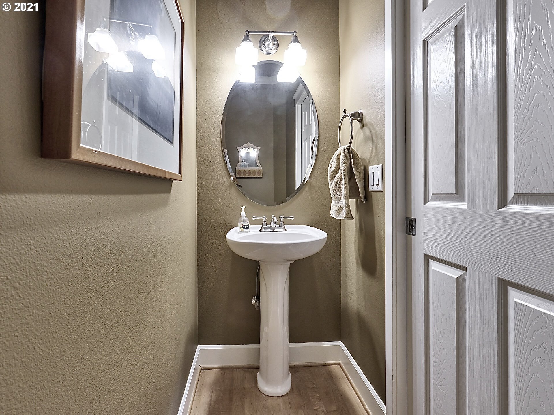 3934 Mission Road Northeast St. Paul, OR 97137 - Photo 21 of 32 a bathroom with a sink and a mirror