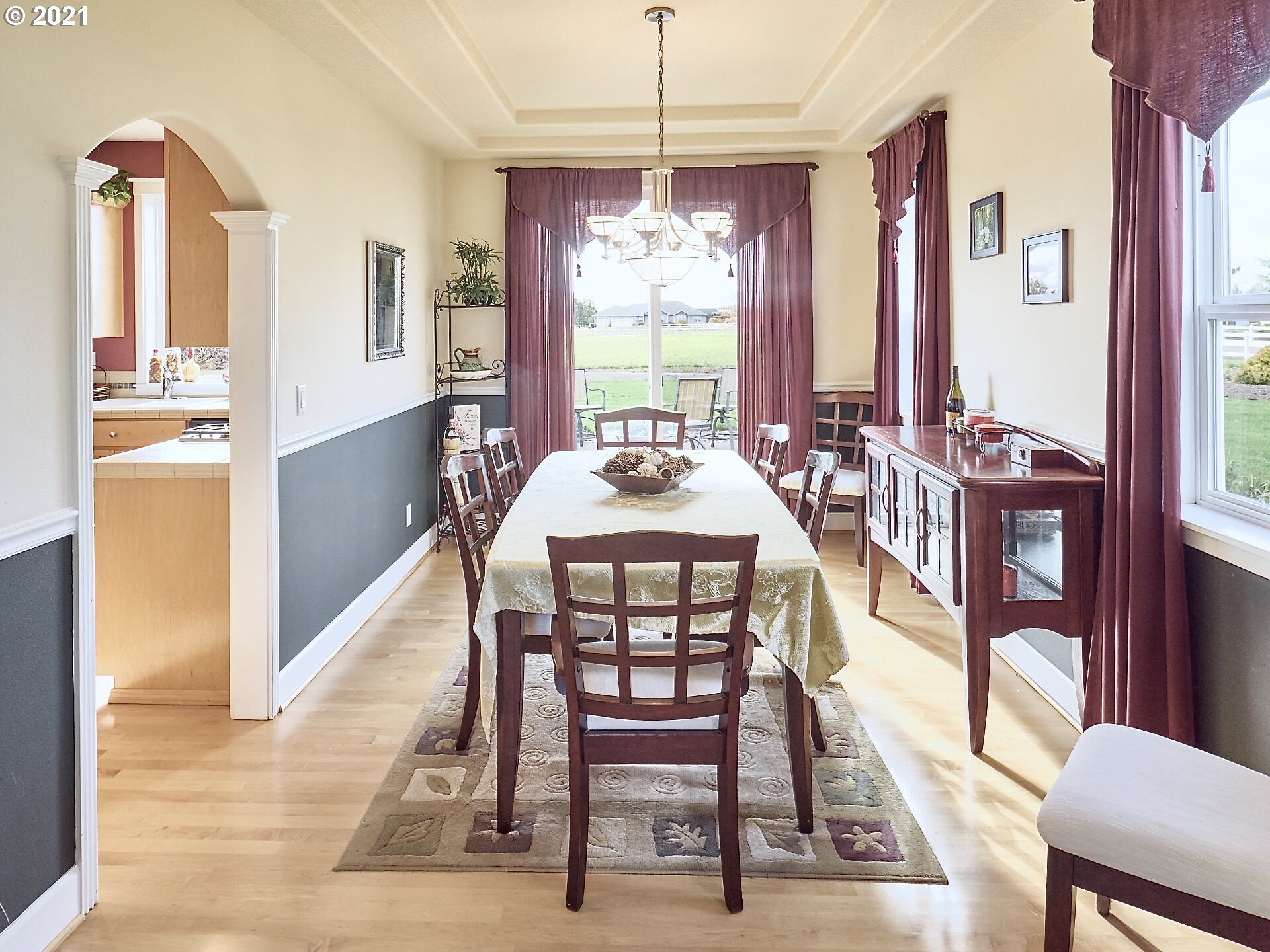 3934 Mission Road Northeast St. Paul, OR 97137 - Photo 7 of 32 a dining room with furniture and window