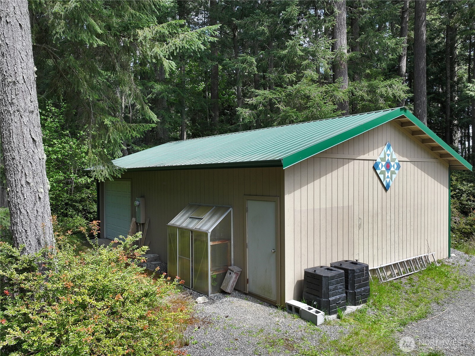7343 Holst Road Clinton, WA 98236 - Photo 27 of 40 Gallery Image 27
