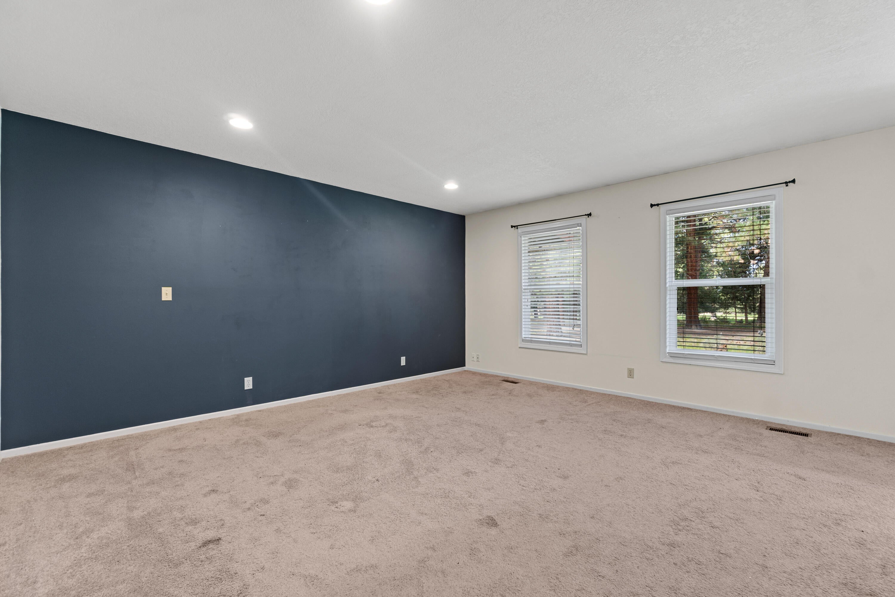 60518 Billadeau Road Bend, OR 97702 - Photo 19 of 57 26