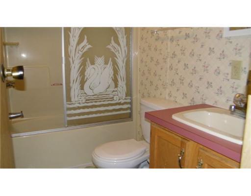 391 Augusta Road Belgrade, ME 04917 - Photo 10 of 11 Bathroom.