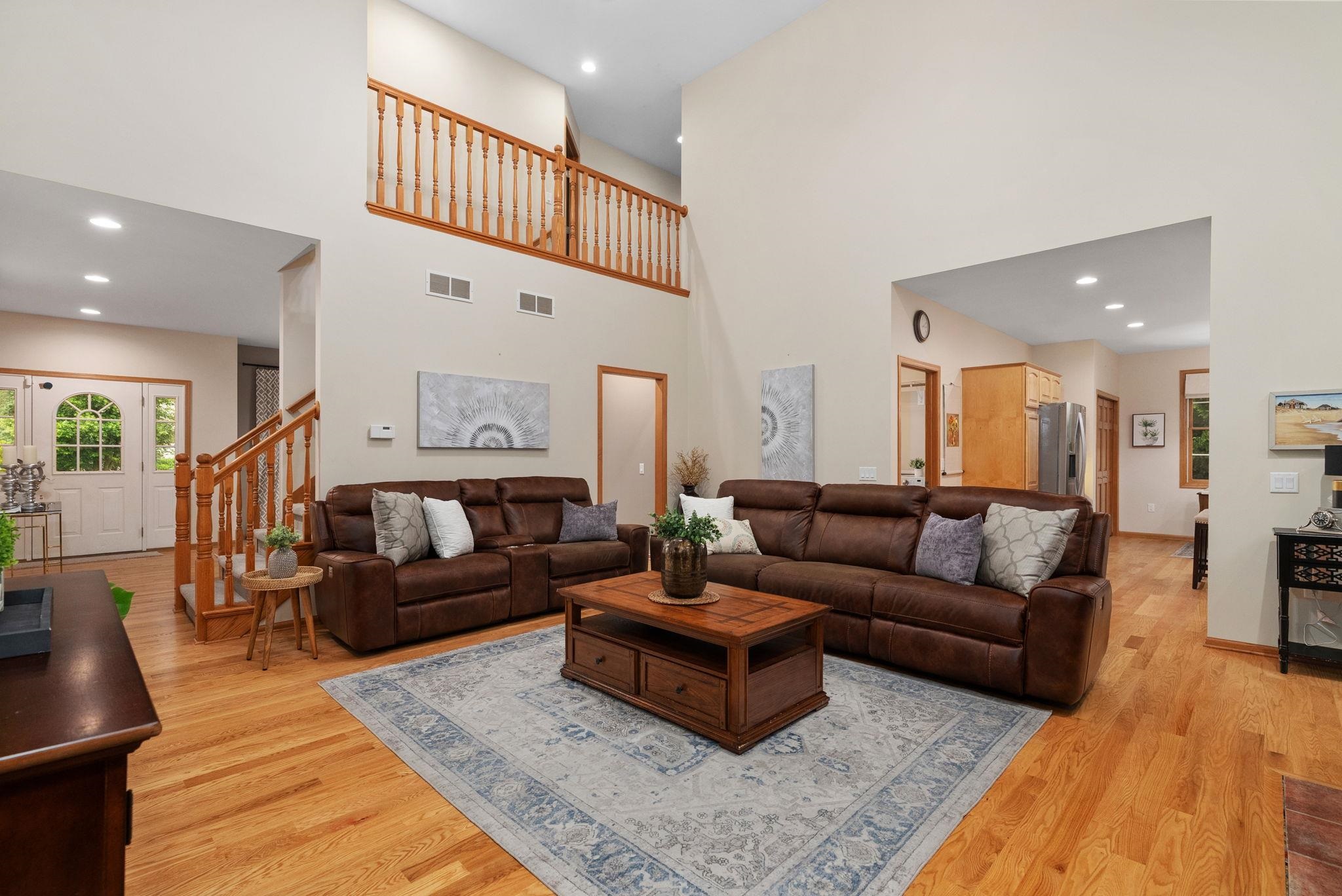 730 Greystone Lane Middleton, WI 53562 - Photo 12 of 32