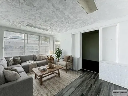 $700,000 | 796 Northeast 85th Street, Miami, FL 33138