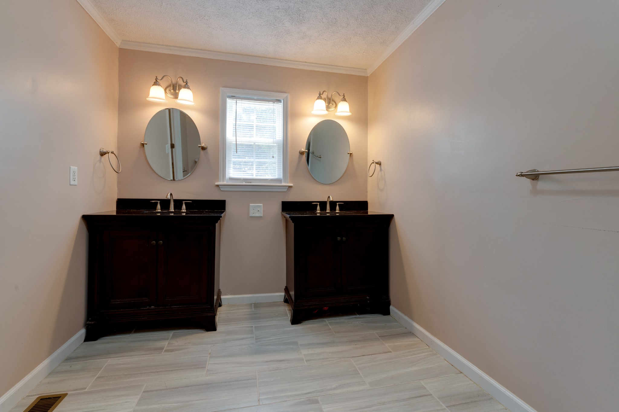 2204 Sylvia Road Dickson, TN 37055 - Photo 21 of 29 Gallery Image 21