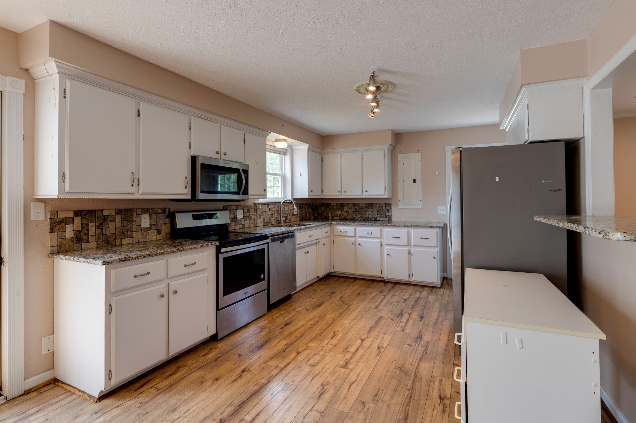 2204 Sylvia Road Dickson, TN 37055 - Photo 7 of 29 Gallery Image 7