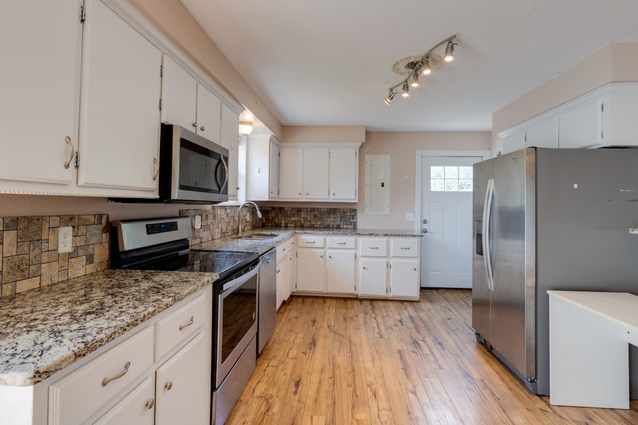 2204 Sylvia Road Dickson, TN 37055 - Photo 8 of 29 Gallery Image 8