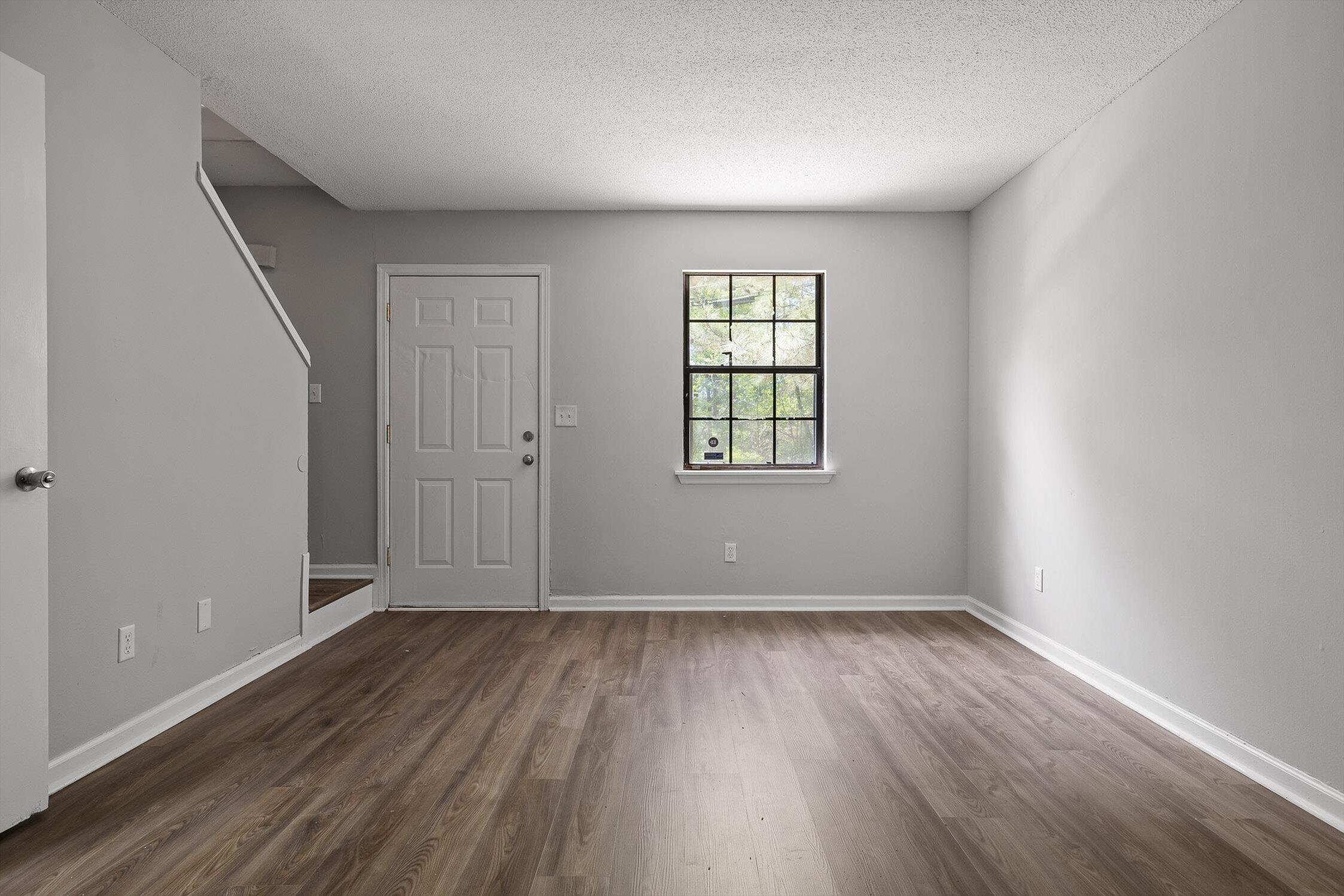 7612 Noah Reid Road Chattanooga, TN 37416 - Photo 3 of 49 06-Noah Reid-6