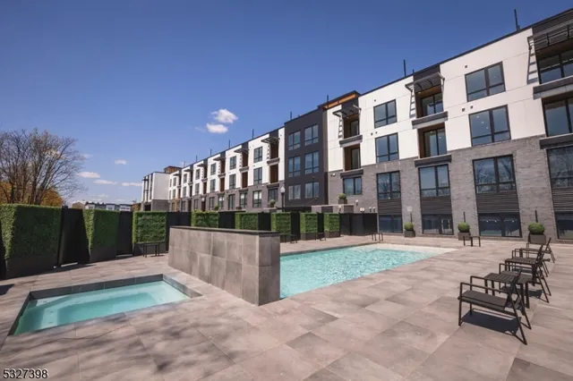 $6,850 | 516 North Avenue, Unit 202, Westfield, NJ 07090