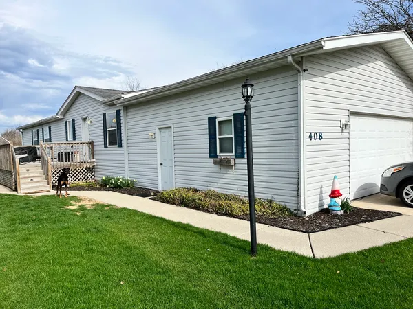 $76,000 | 408 East Wood Lane [P] (≥1 Segments), Belvidere, IL 61008