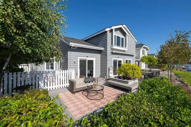 $2,399,932 | 756 Newport Circle, Redwood Shores, CA 94065