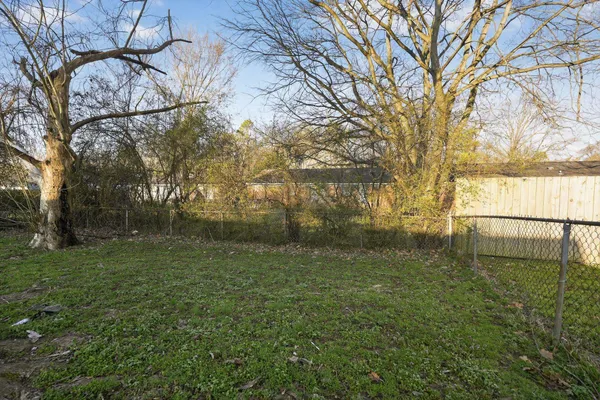 $99,900 | 5267 Broken Oak Drive, Memphis, TN 38127