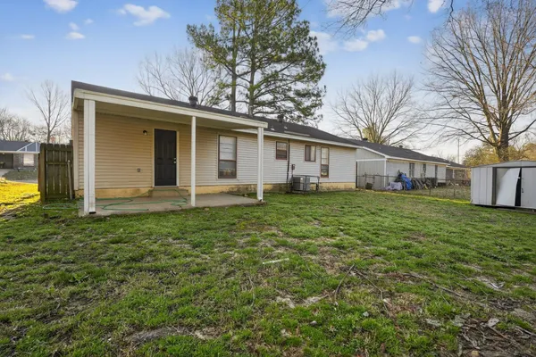 $99,900 | 5267 Broken Oak Drive, Memphis, TN 38127