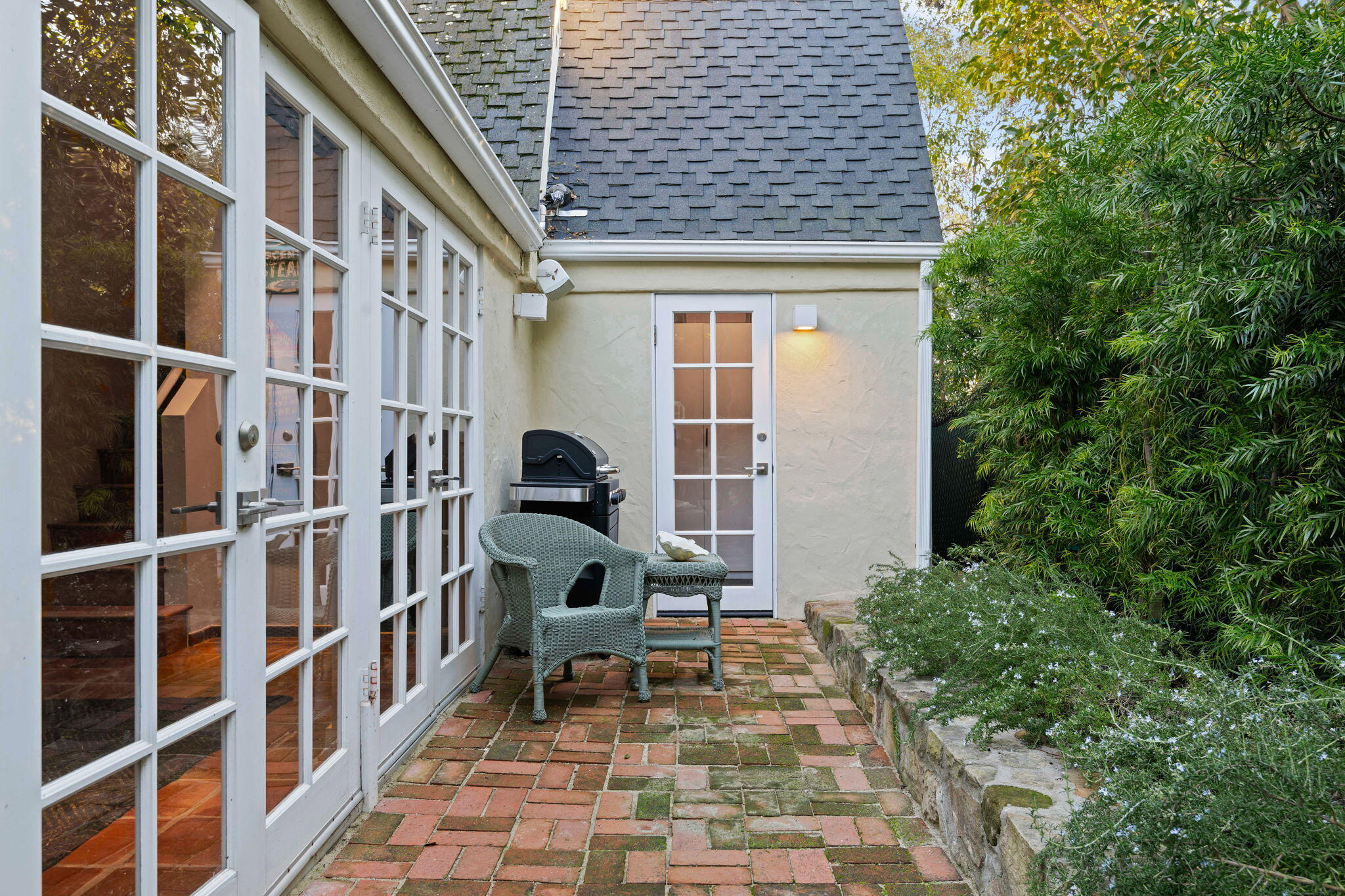 811 Picacho Lane Montecito, CA 93108 - Photo 10 of 22