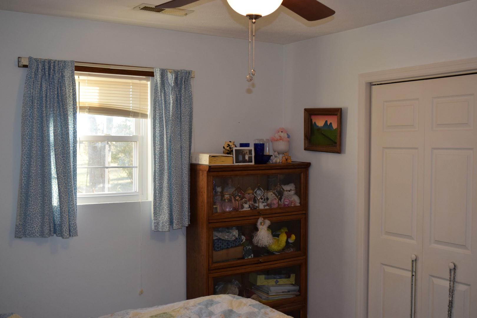 1855 Riddle Road Manchester, TN 37355 - Photo 4 of 8 Bedroom