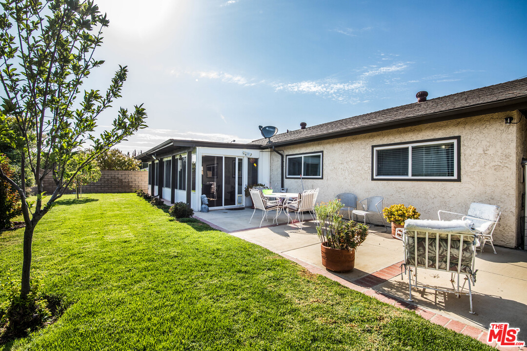 1876 Fitzgerald Road Simi Valley, CA 93065 - Photo 17 of 18