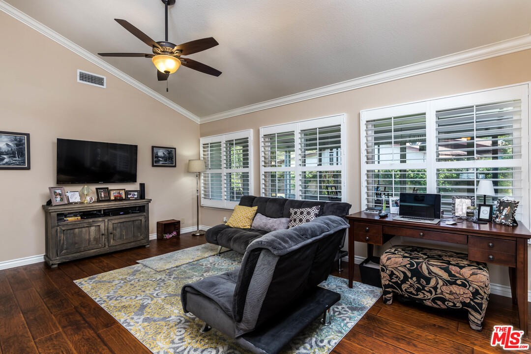 1876 Fitzgerald Road Simi Valley, CA 93065 - Photo 9 of 18