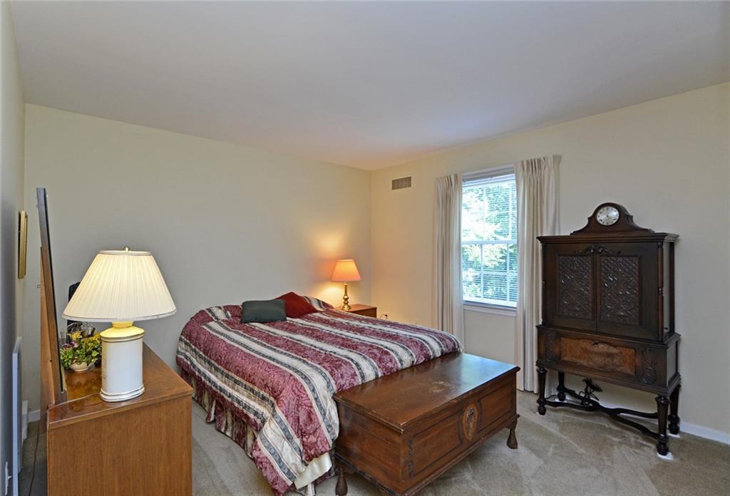 242 Sweet Gum Road Pittsburgh, PA 15238 - Photo 13 of 14 Gallery Image 13