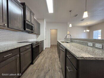 2610 135th Street Lubbock, TX 79423 - Photo 3 of 12 3