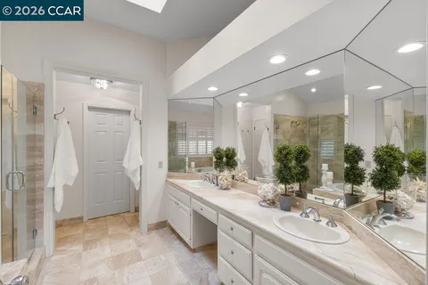 $2,295,000 | 1239-1239 Whispering Oaks Drive, Danville, CA 94506