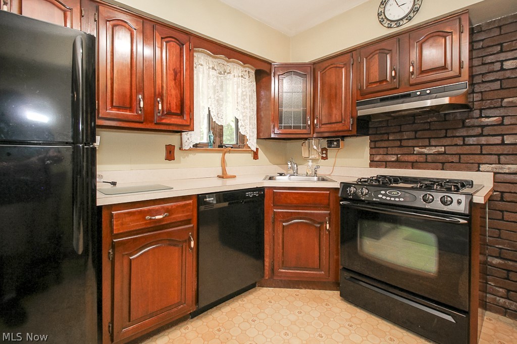 703 Sterling Road Wickliffe, OH 44092 - Photo 9 of 19 Gallery Image 9