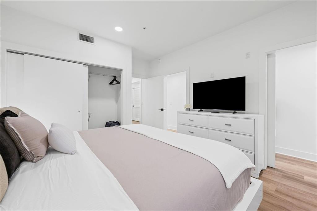 346 Peters Street Southwest, Unit 203 Atlanta, GA 30313 - Photo 12 of 28 Gallery Image 12