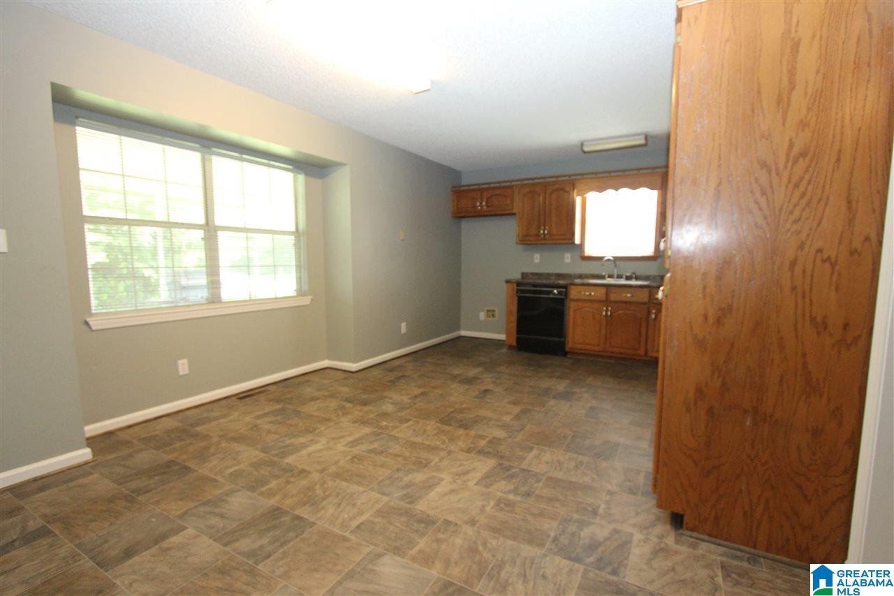 609 10th Terrace Pleasant Grove, AL 35127 - Photo 12 of 17