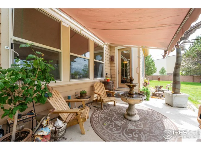 a view of outdoor space yard and patio