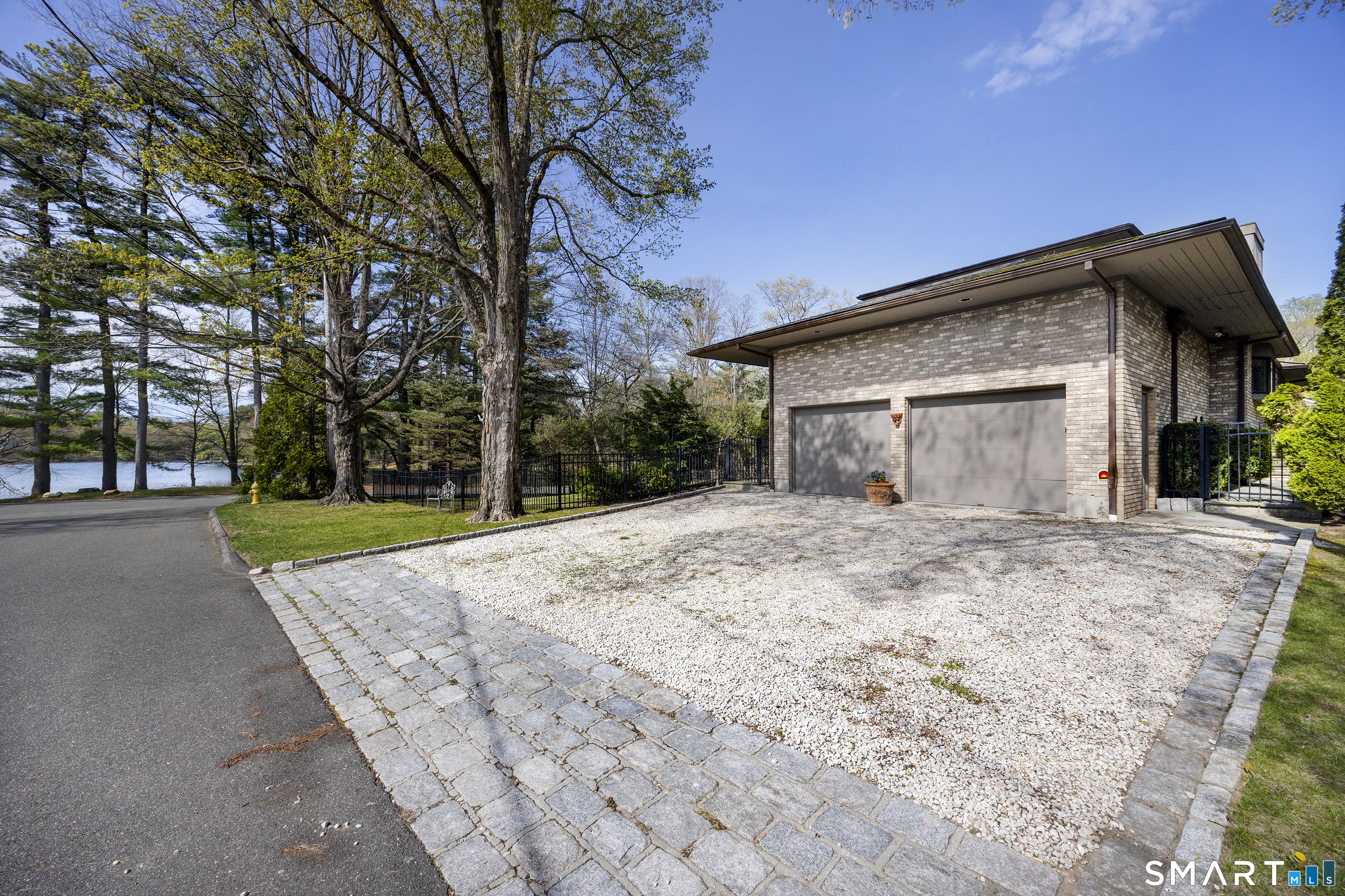 34 Canoe Brook Road Trumbull, CT 06611 - Photo 31 of 37