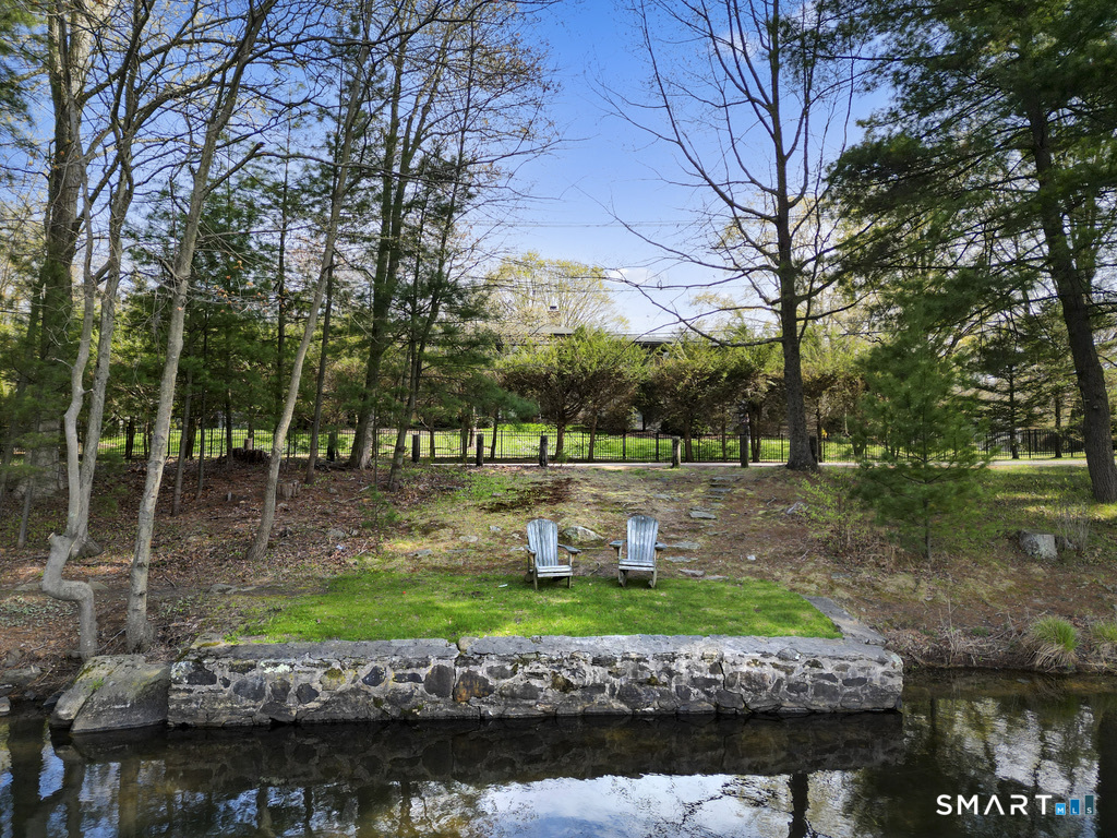 34 Canoe Brook Road Trumbull, CT 06611 - Photo 33 of 37