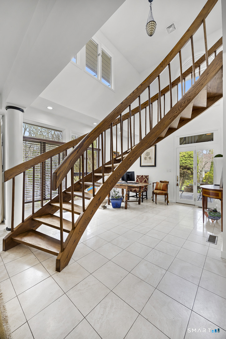 34 Canoe Brook Road Trumbull, CT 06611 - Photo 6 of 37