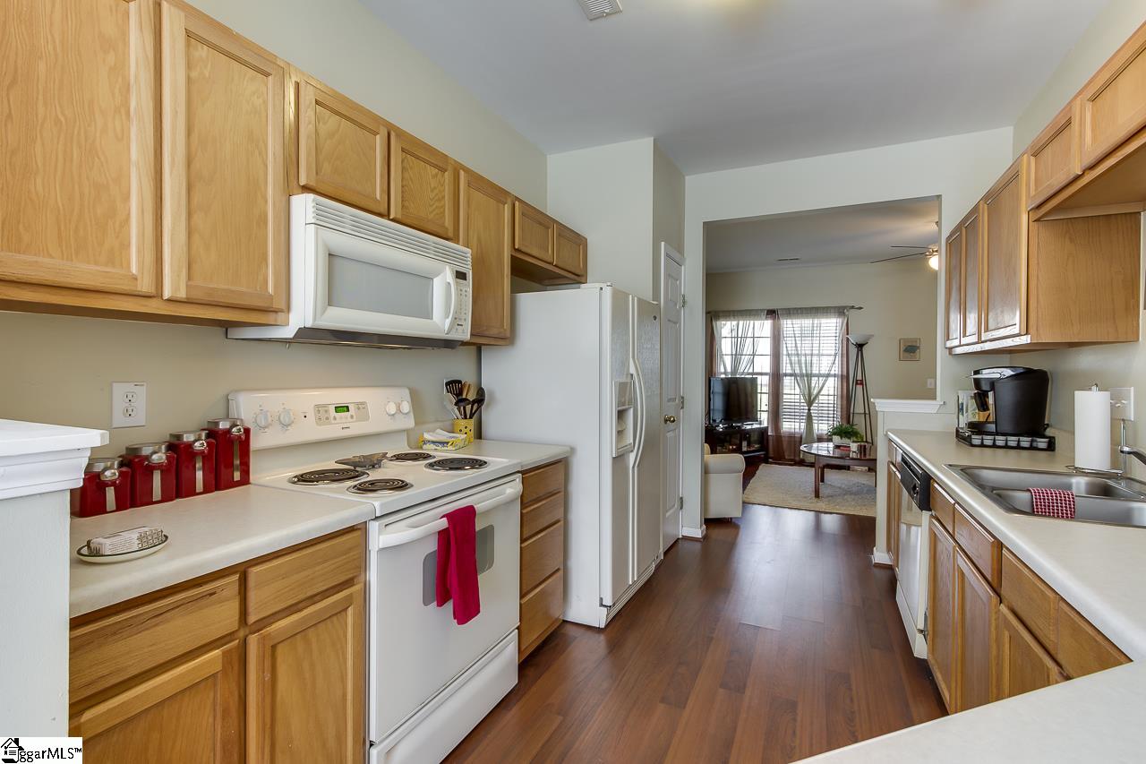 33 Spring Crossing Circle Greer, SC 29650 - Photo 11 of 31