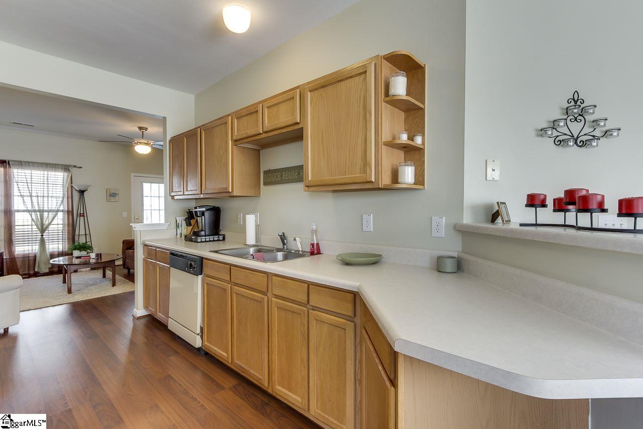 33 Spring Crossing Circle Greer, SC 29650 - Photo 12 of 31