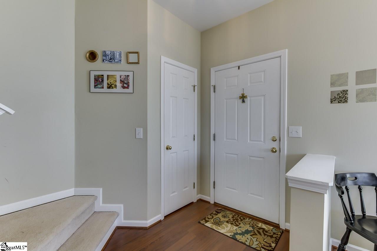 33 Spring Crossing Circle Greer, SC 29650 - Photo 4 of 31