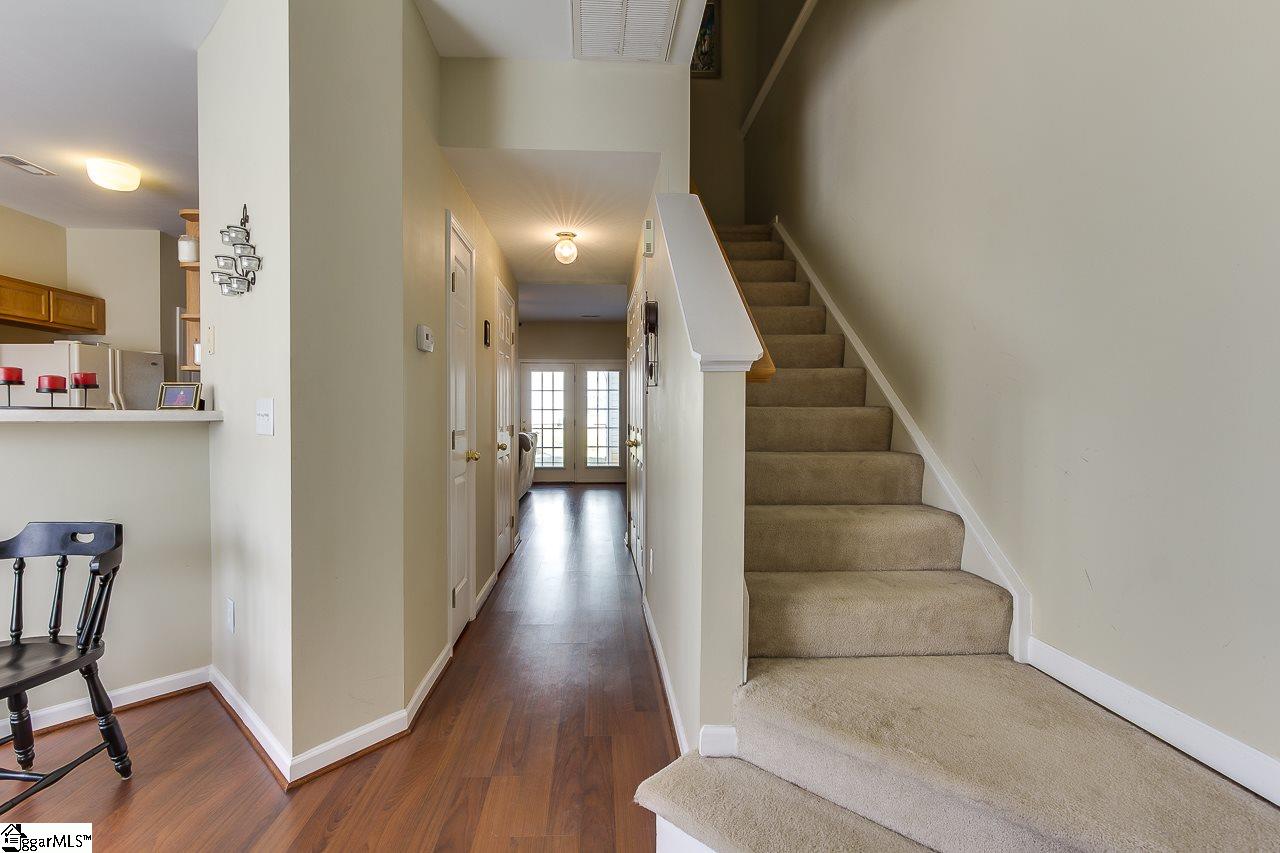 33 Spring Crossing Circle Greer, SC 29650 - Photo 5 of 31