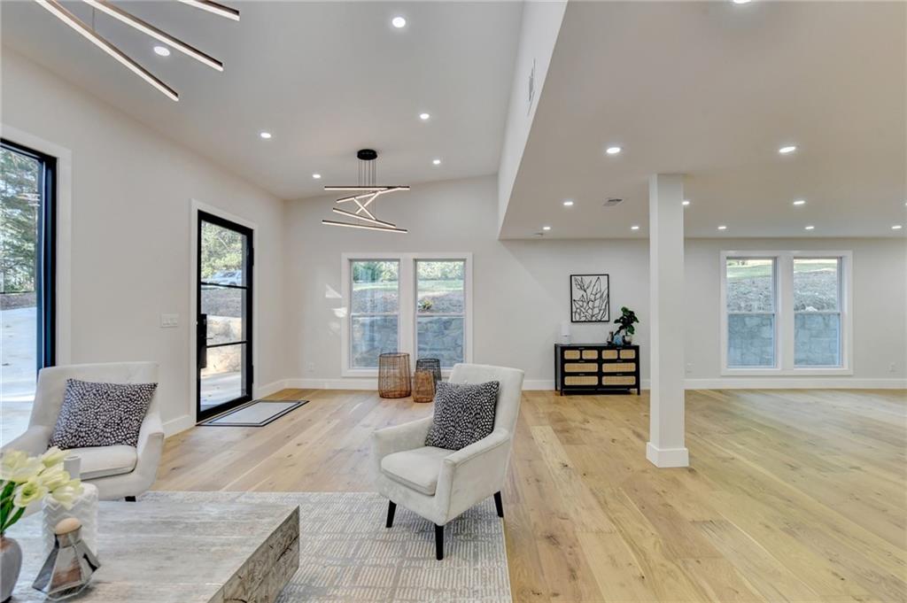 5255 Buice Road Alpharetta, GA 30022 - Photo 6 of 63