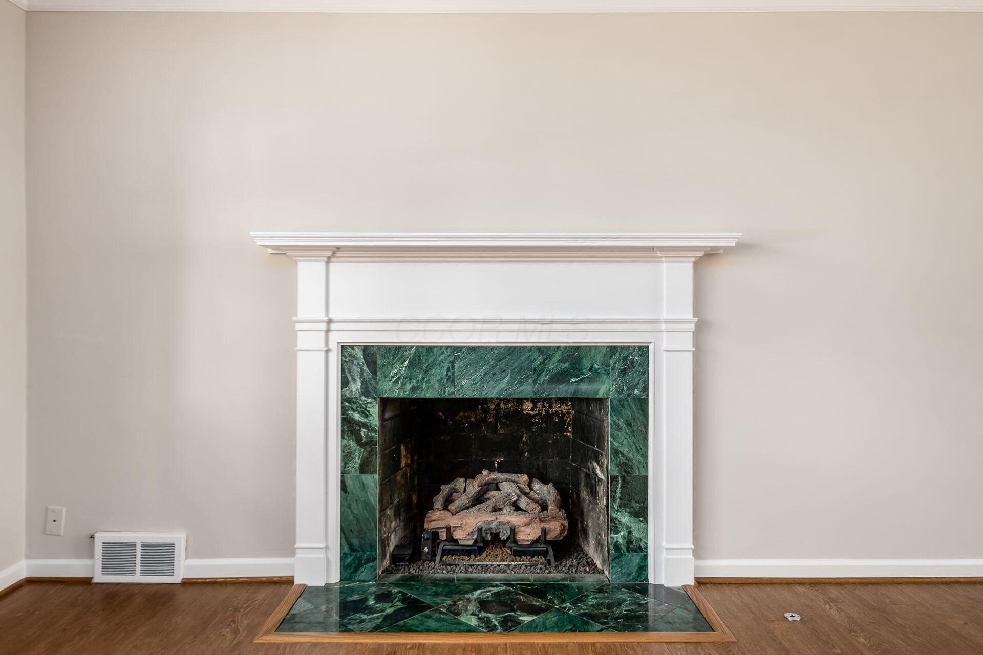 2014 Edgemont Road North Upper Arlington, OH 43212 - Photo 8 of 55 Living Room Gas Log Fireplace