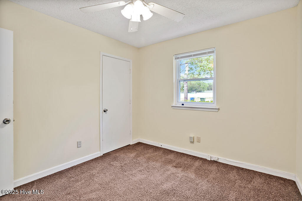 326 Spartan Road Wilmington, NC 28405 - Photo 17 of 30 326SpartanRoad-18