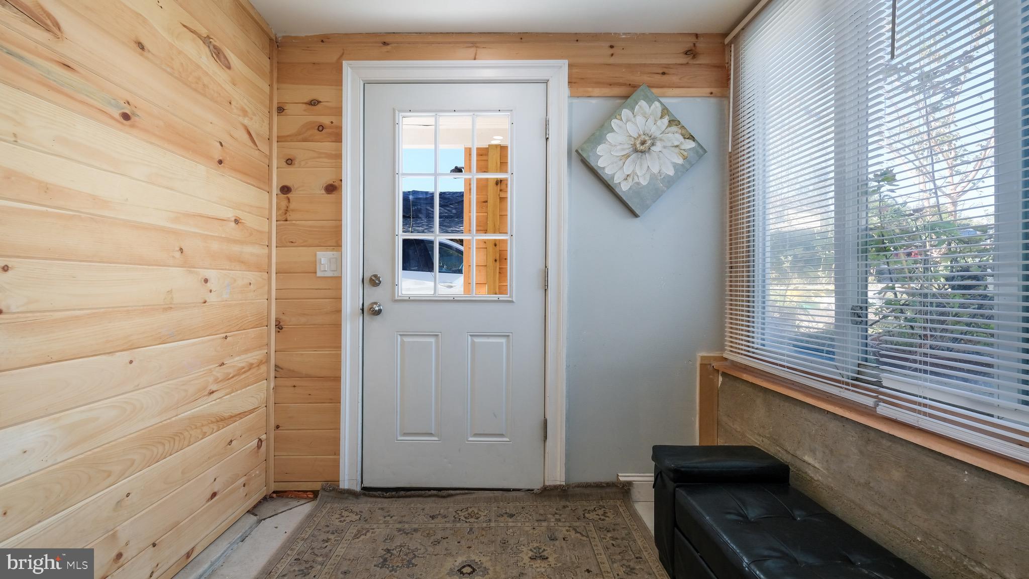 712 North York Road Willow Grove, PA 19090 - Photo 26 of 27 a view of a hallway with entryway door