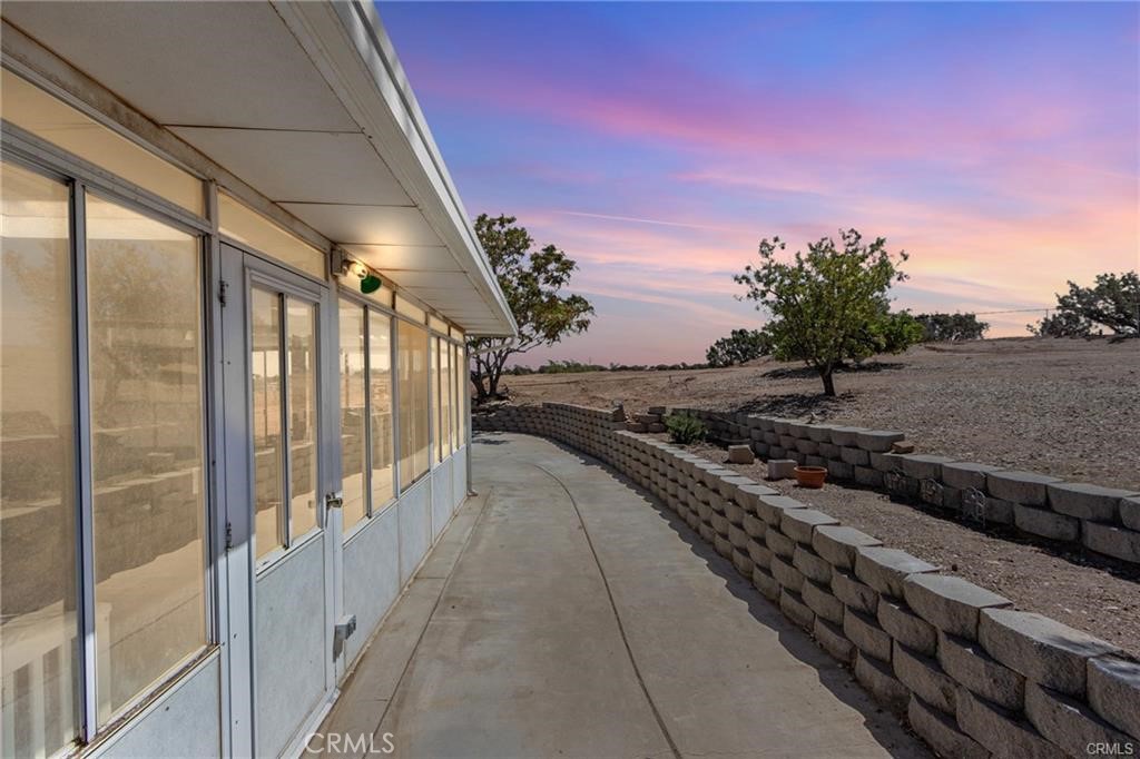 10971 Adobe Road Oak Hills, CA 92344 - Photo 37 of 49 a view of a terrace