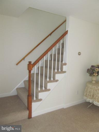 905 Southridge Road Catonsville, MD 21228 - Photo 10 of 14 a view of entryway
