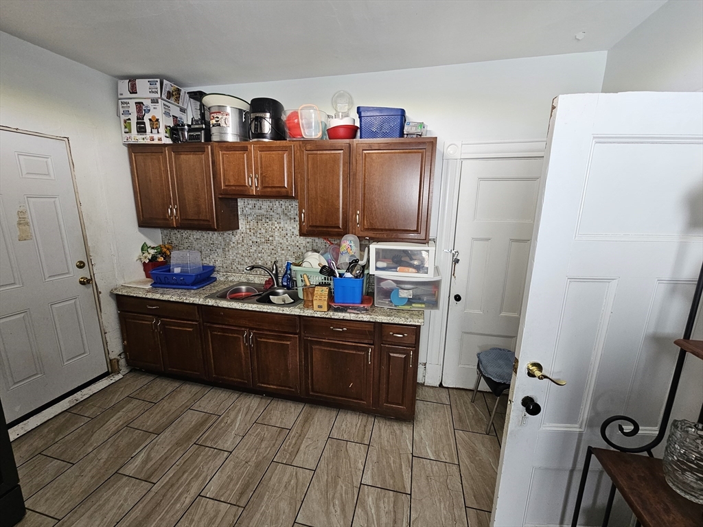 1110 River Street Boston, MA 02136 - Photo 20 of 38