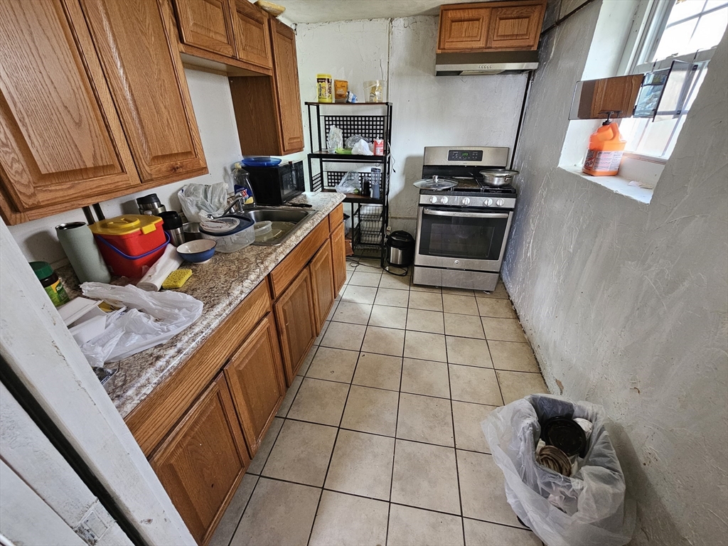 1110 River Street Boston, MA 02136 - Photo 21 of 38