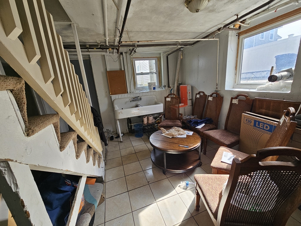 1110 River Street Boston, MA 02136 - Photo 25 of 38