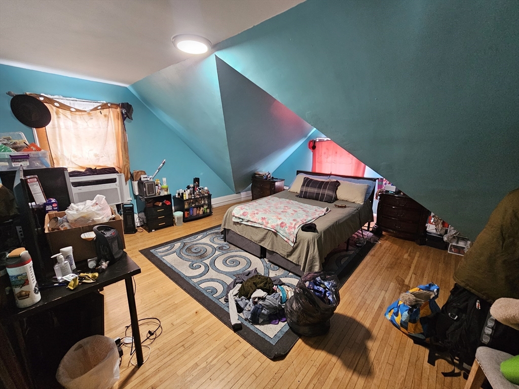 1110 River Street Boston, MA 02136 - Photo 3 of 38