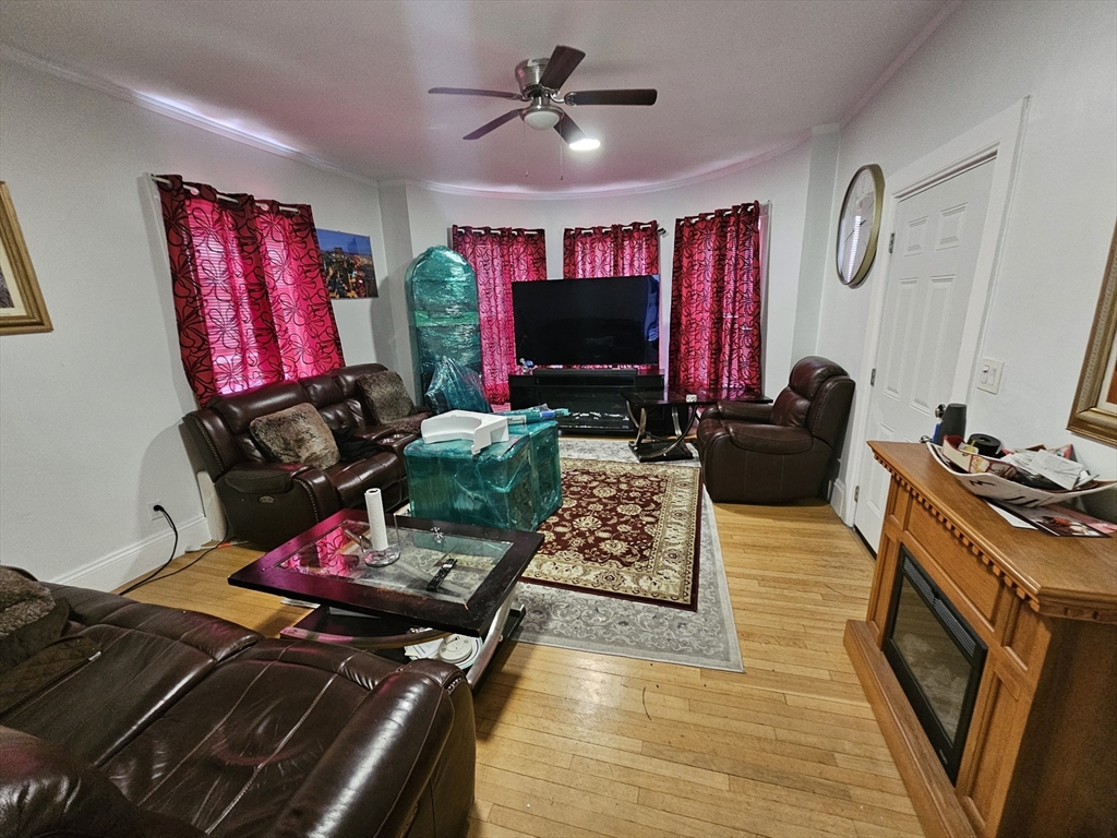 1110 River Street Boston, MA 02136 - Photo 4 of 38