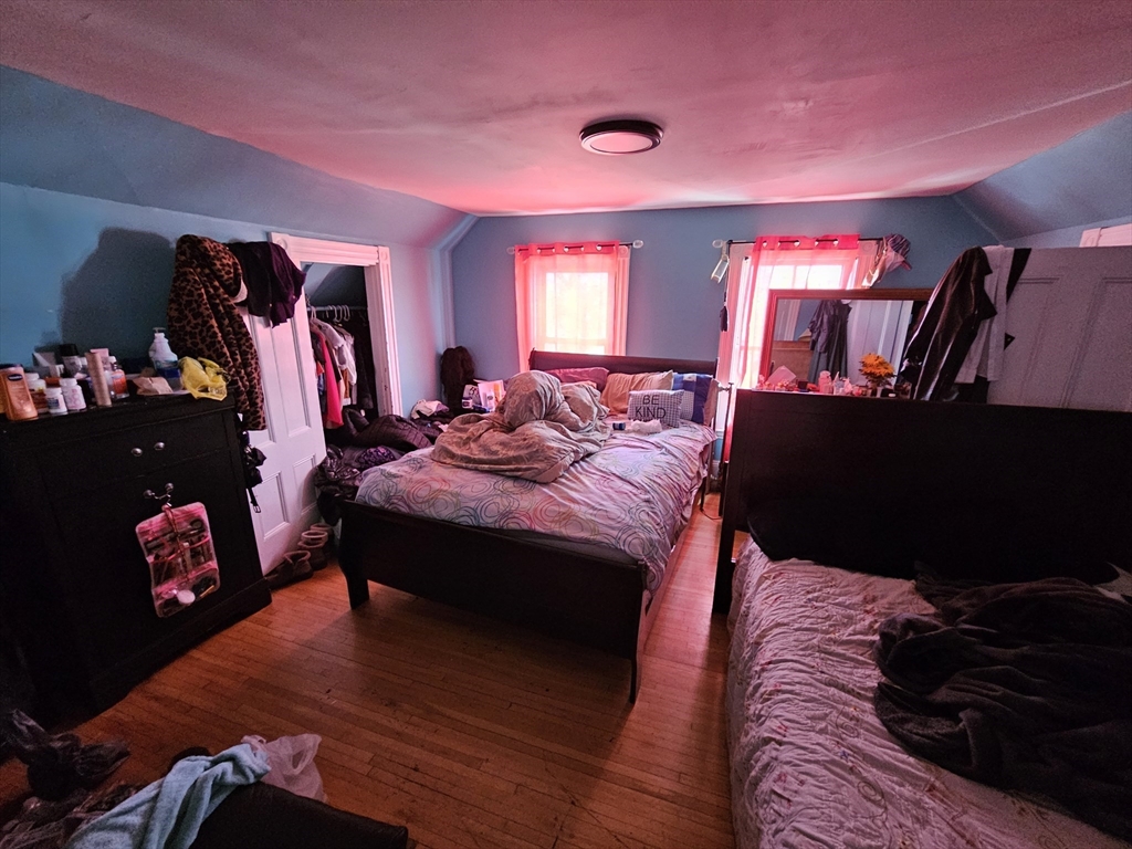 1110 River Street Boston, MA 02136 - Photo 6 of 38