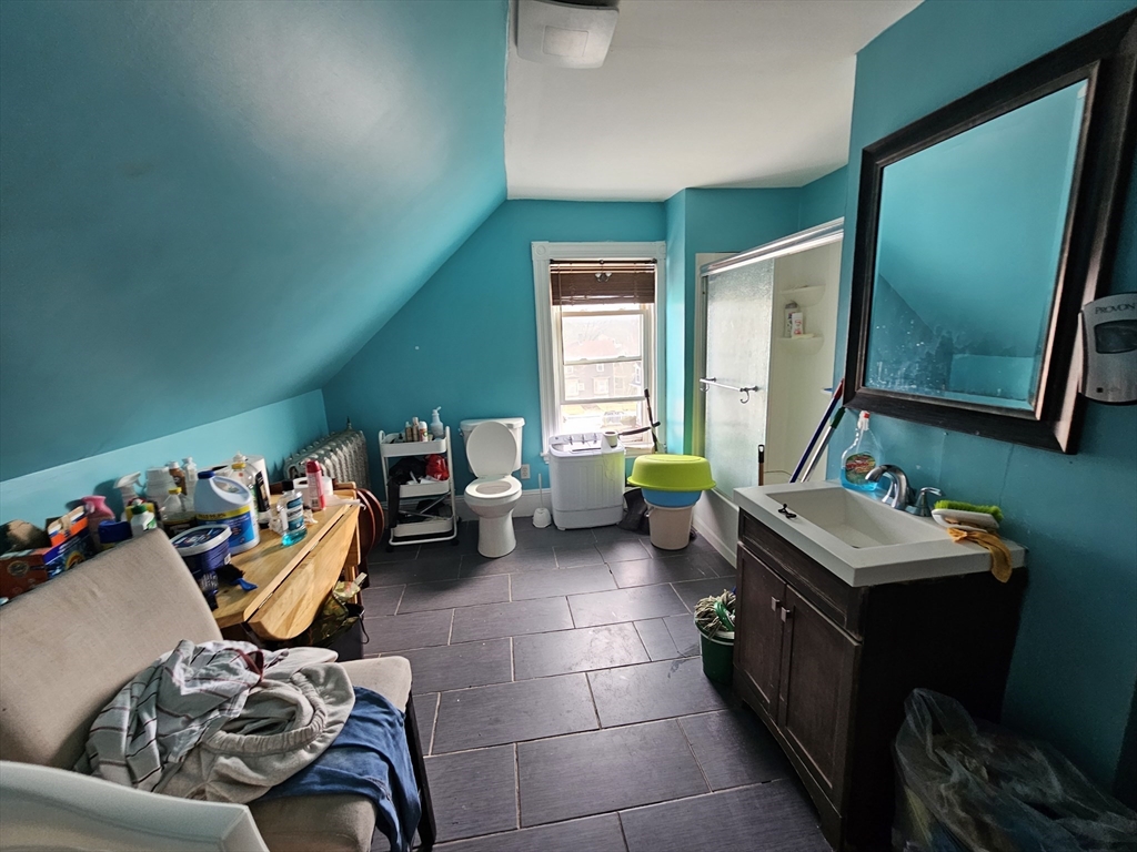 1110 River Street Boston, MA 02136 - Photo 9 of 38