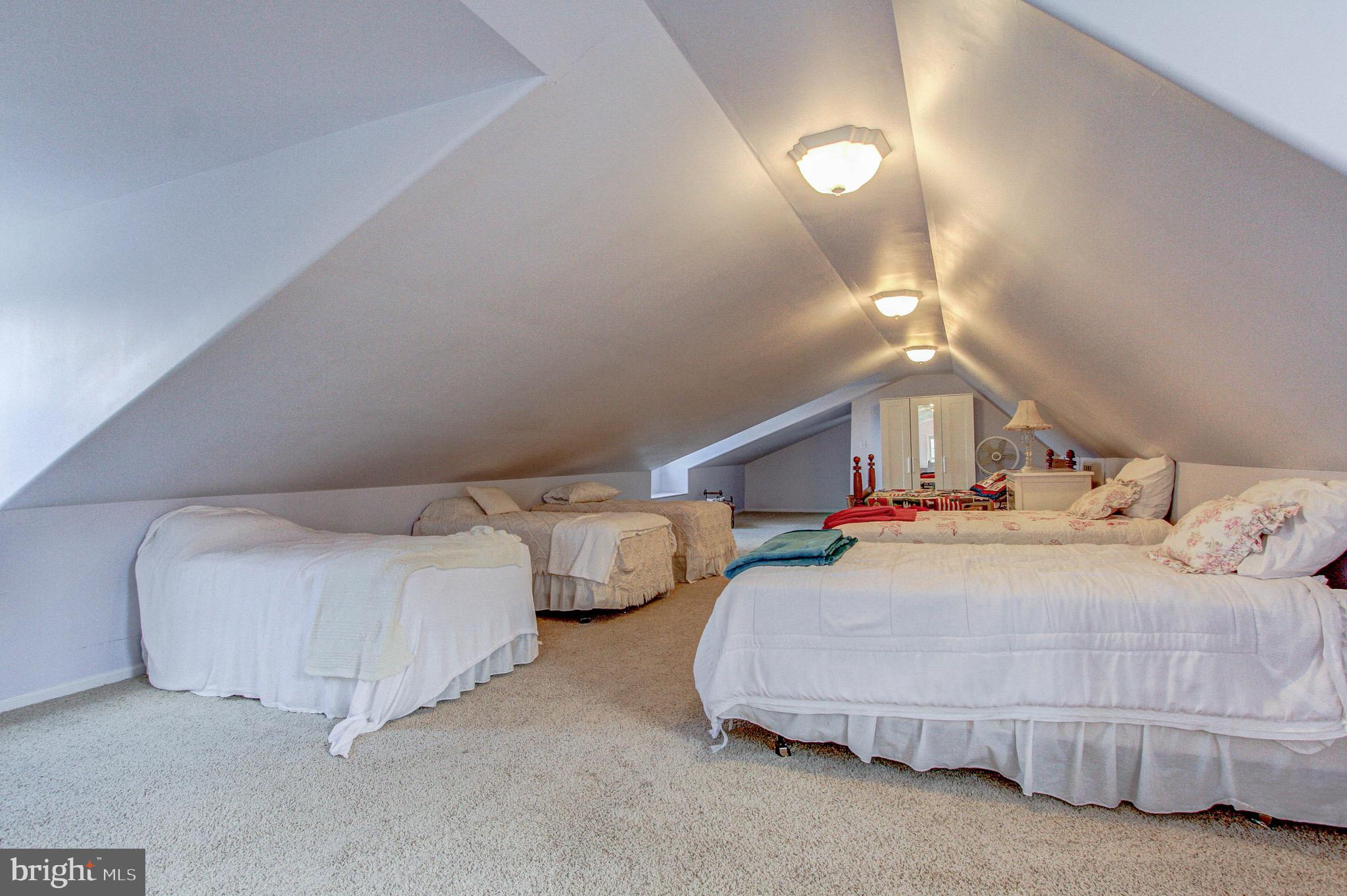 2613 Hill Road Green Lane, PA 18054 - Photo 123 of 146 Massive loft space above the cottage