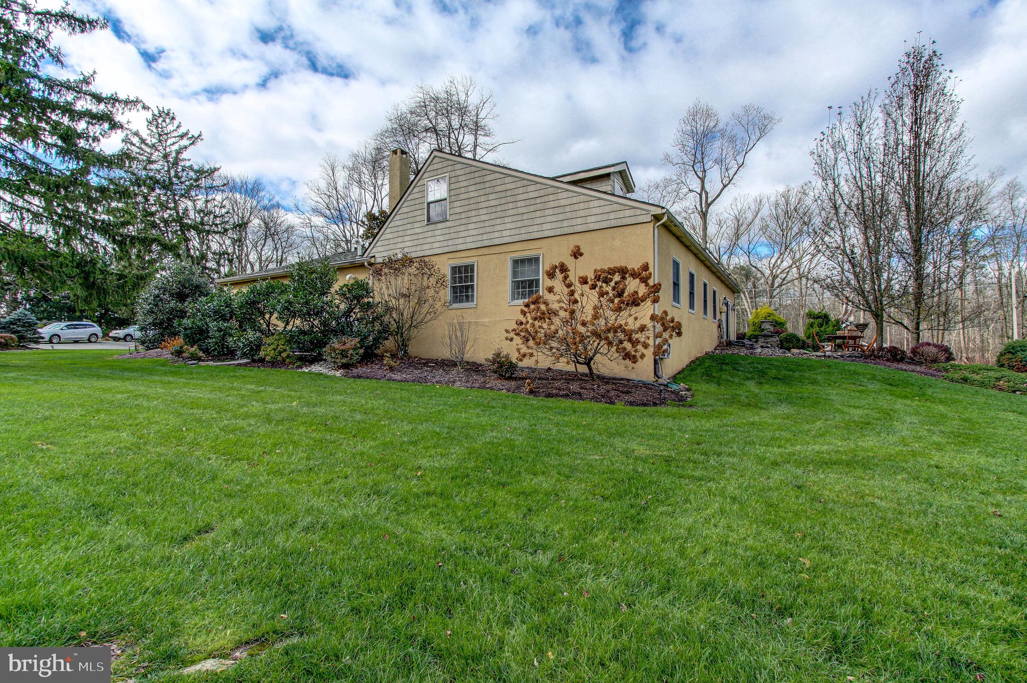 2613 Hill Road Green Lane, PA 18054 - Photo 134 of 146 View of back and side of cottage